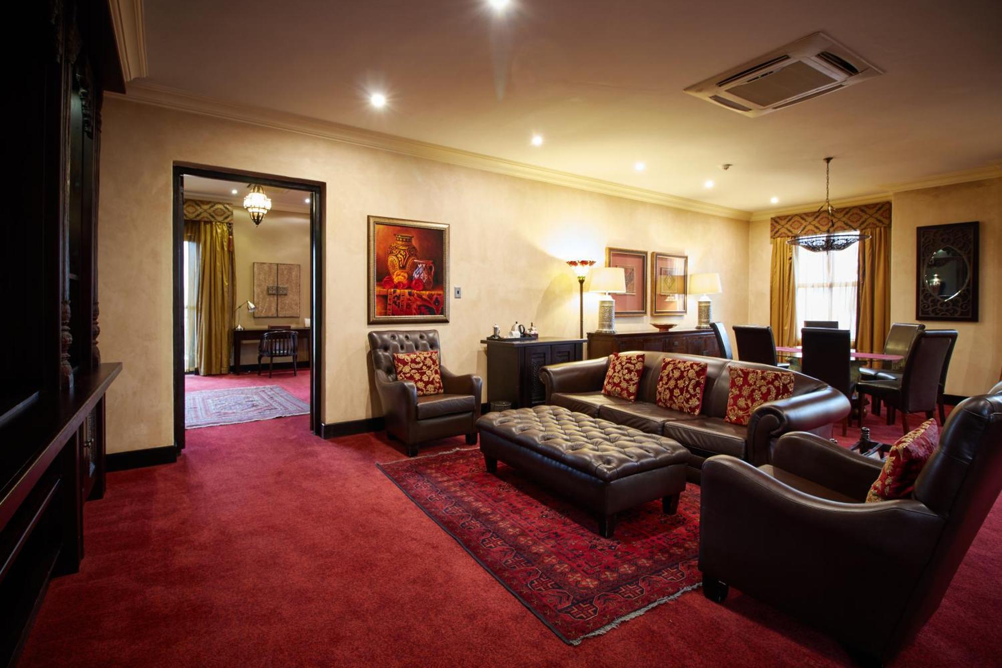 Royal Elephant Hotel & Conference Centre センチュリオン エクステリア 写真
