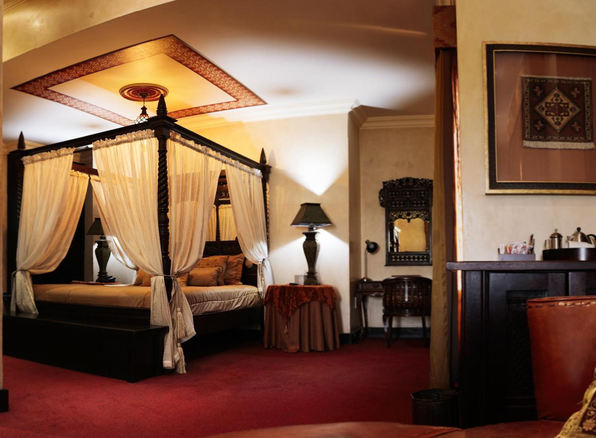Royal Elephant Hotel & Conference Centre センチュリオン エクステリア 写真